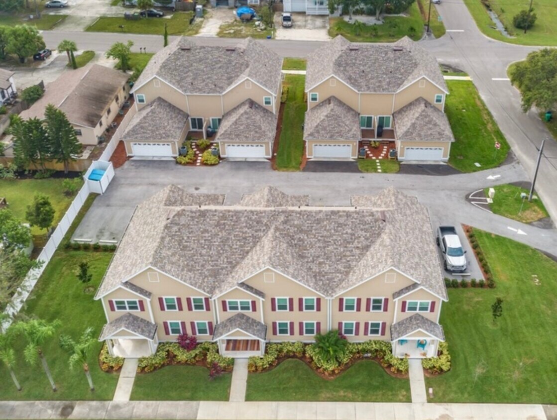 906 Florida Ave Unit N/A, Palm Harbor, FL 34683 Condo for Rent in