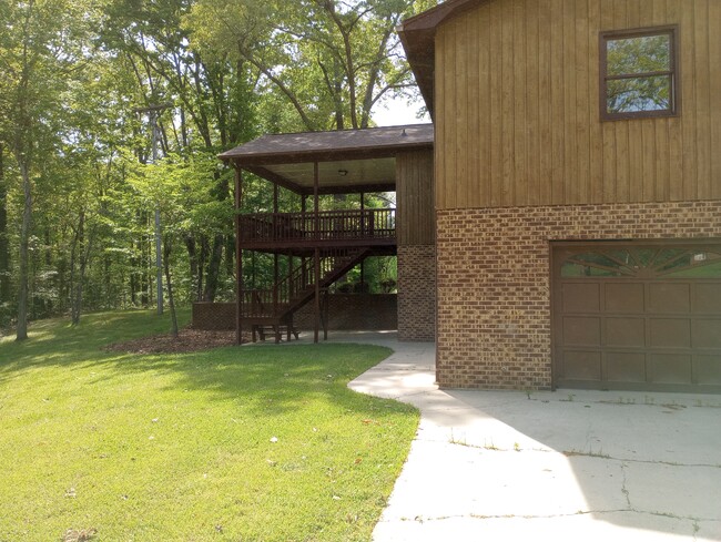 Deck and Porch - 201 Neill Farm Rd