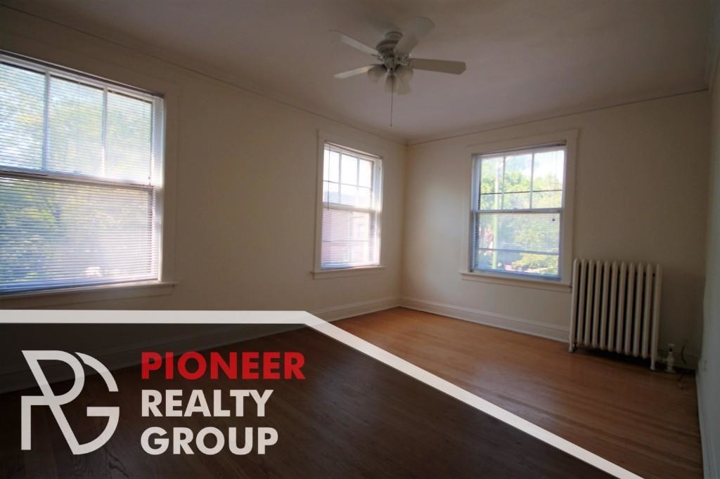 Foto principal - 1421 W Addison St