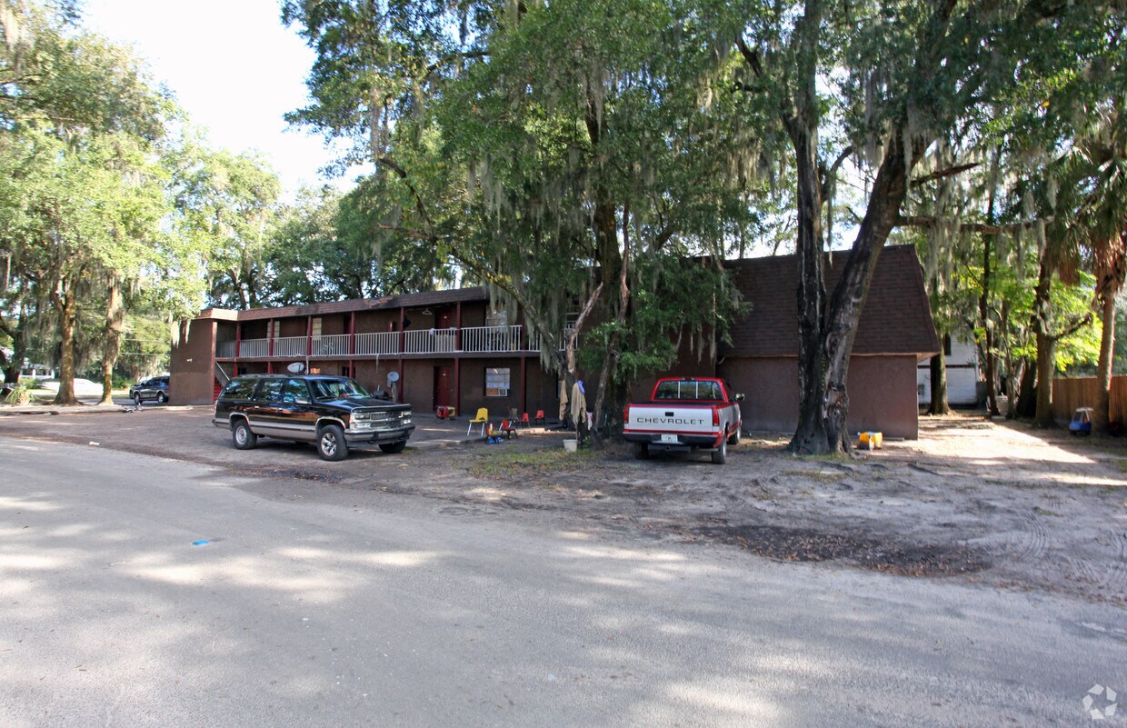 Primary Photo - 114 N Pearl St