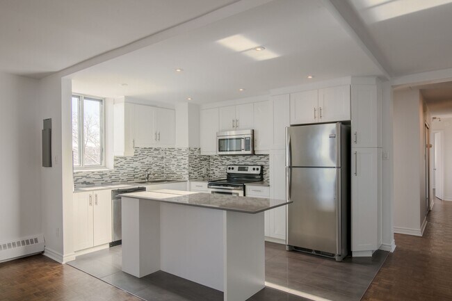 Photo du bâtiment - 4800 Maisonneuve Blvd W