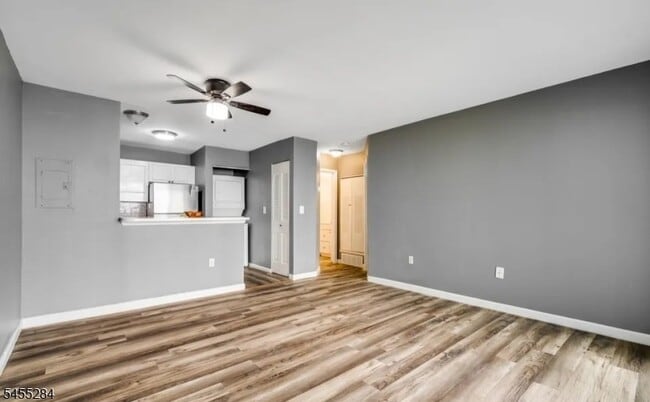 Building Photo - 217 Edpas Rd