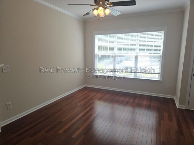 Foto del edificio - 531 Elm Ave