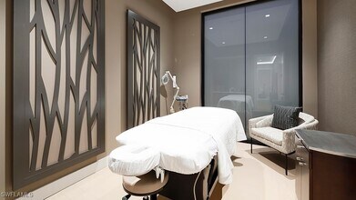 Building Photo - 15492 Rio Ponace Ct