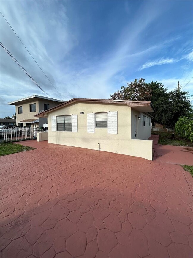 Building Photo - 11545 NW 17th Ave