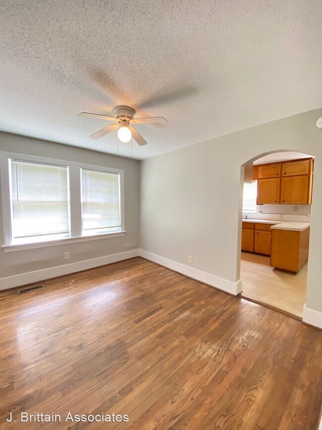 2 br, 1 bath House 1811 Thomas Avenue House Rental in Anniston, AL