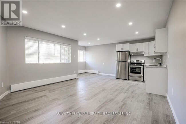 Photo du bâtiment - 1176 Hamilton Rd