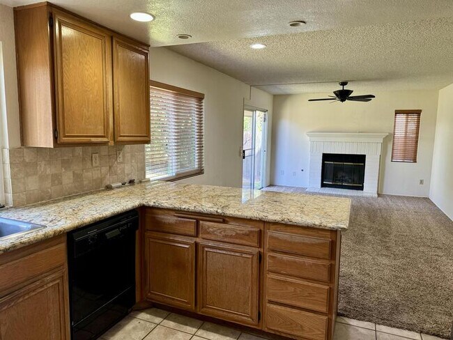 Foto del edificio - 10540 Angeton Ct