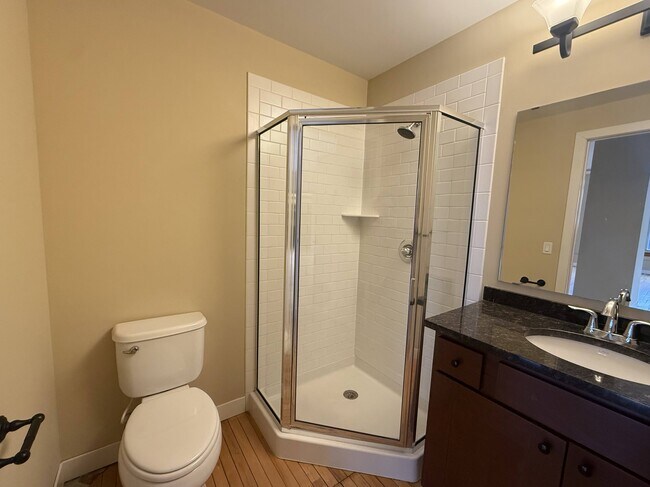 Interior Photo - Pioneer Endicott