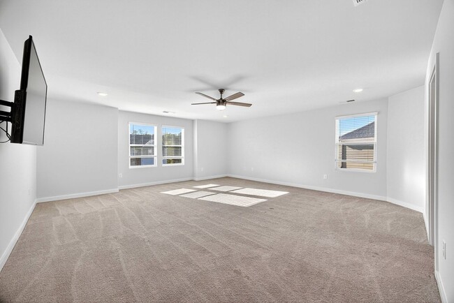 Building Photo - 583 Overlook Rd