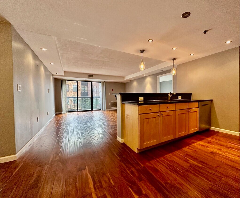 700 1st St Unit 3G, Hoboken, NJ 07030 Condo for Rent in Hoboken, NJ