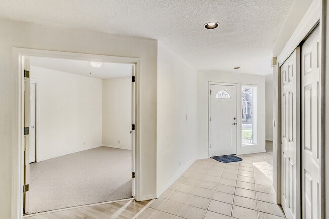 Foto del edificio - 374 NE 49th Ave