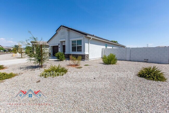 Foto del edificio - 9385 Orange Grove St
