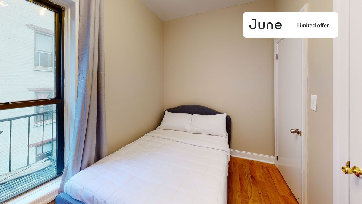 Private bedroom in 4 bed/1 bath Home Condo for Rent in New York City