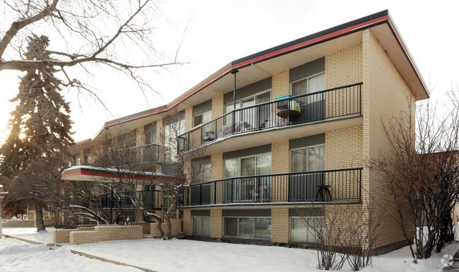 Building Photo - Waselenak Place
