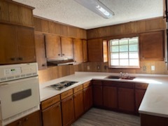 Building Photo - Large Five Bedroom Home in NW Huntsville