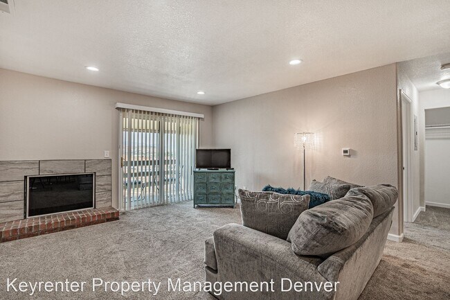 Building Photo - 1 br, 1 bath House - 519 Wright St  #304