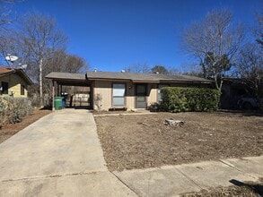 Building Photo - 7023 Greenberry Dr