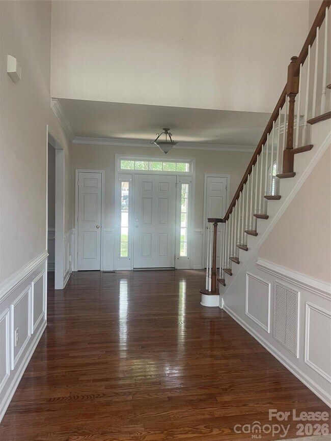 Foto del edificio - 12020 Farnborough Rd