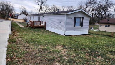 Building Photo - 911 N Oolitic Dr