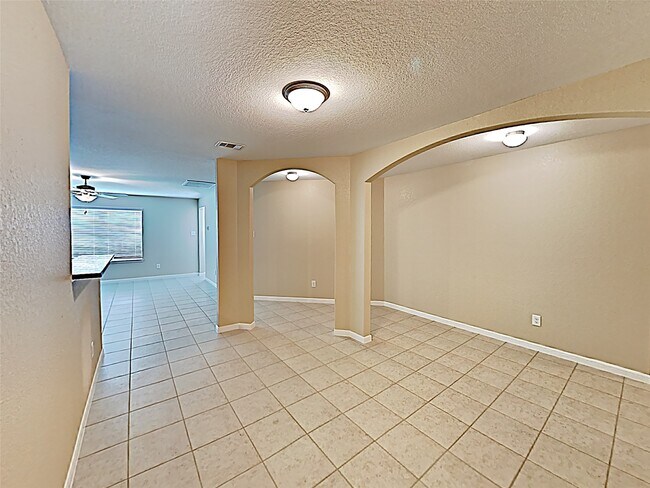 Foto del edificio - 725 Totem Trail Dr