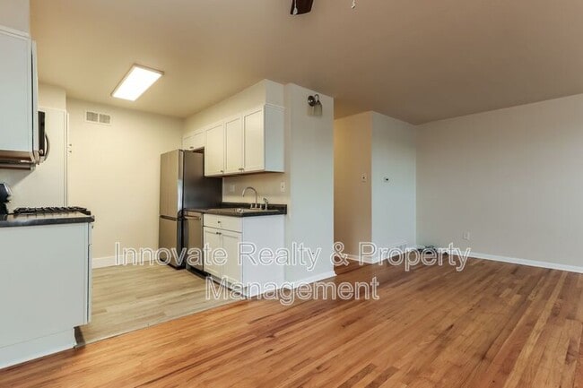 Building Photo - 8520 Verree Rd