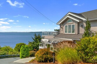 Building Photo - 19000 Richmond Beach Dr NW