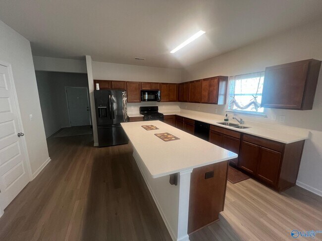 Building Photo - 212 Fairbrook Dr