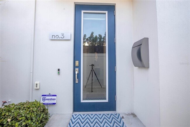 Building Photo - 536 4th Ave S