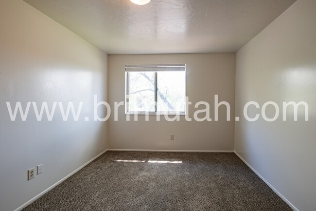 Building Photo - 4727 S 1300 E
