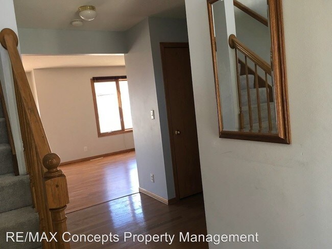Building Photo - 3 br, 3 bath House - 3815 Hyde Ave