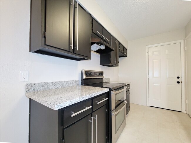 Foto del edificio - 14403 Cypress Branch Dr