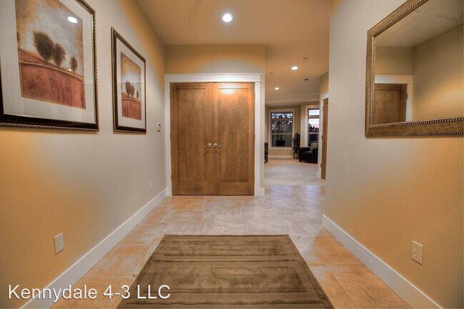 Foto del edificio - 1322 Lake Washington Blvd N