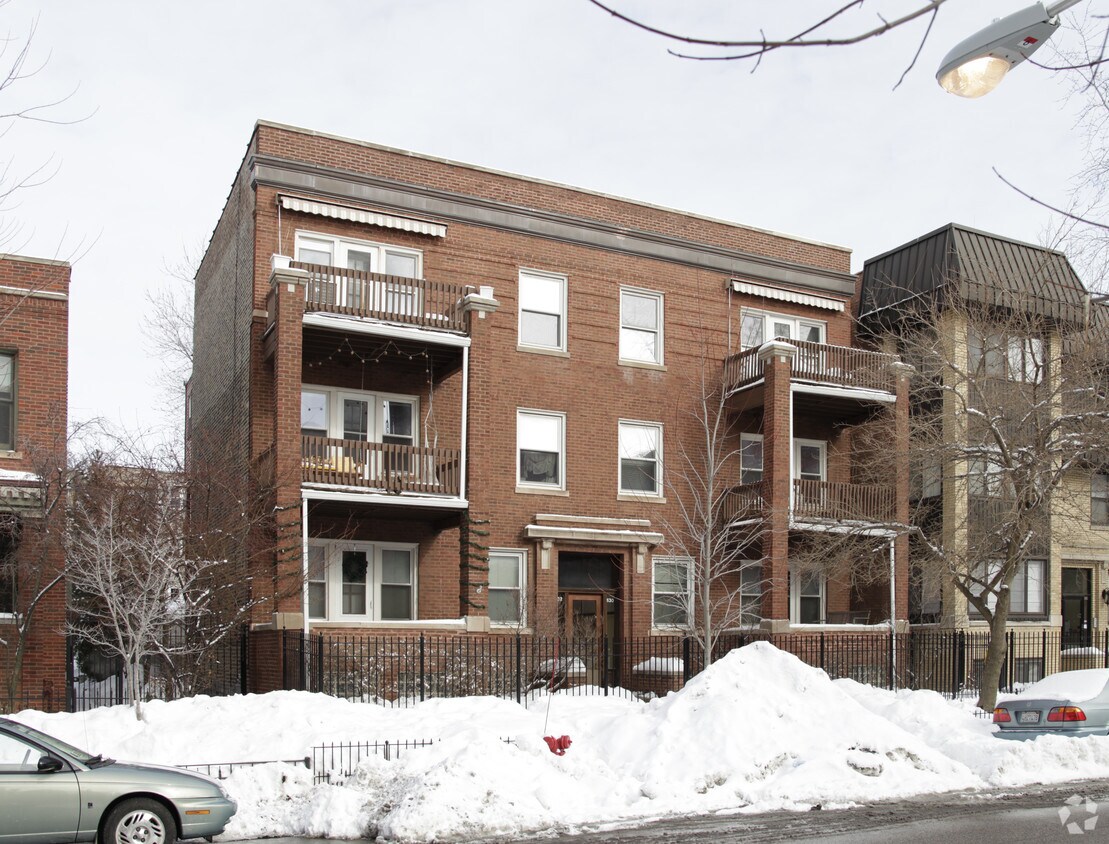 Foto del edificio - 630-632 W Aldine Ave