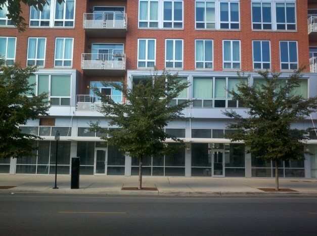 Building Photo - 4812-4846 N Clark St