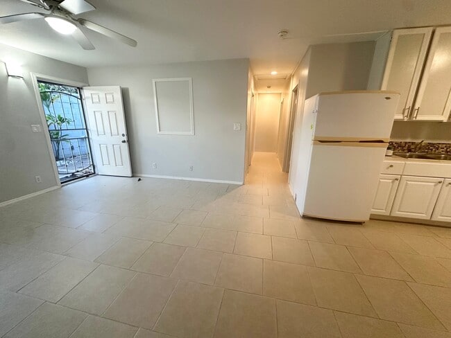 Building Photo - 1365 Kuahaka St