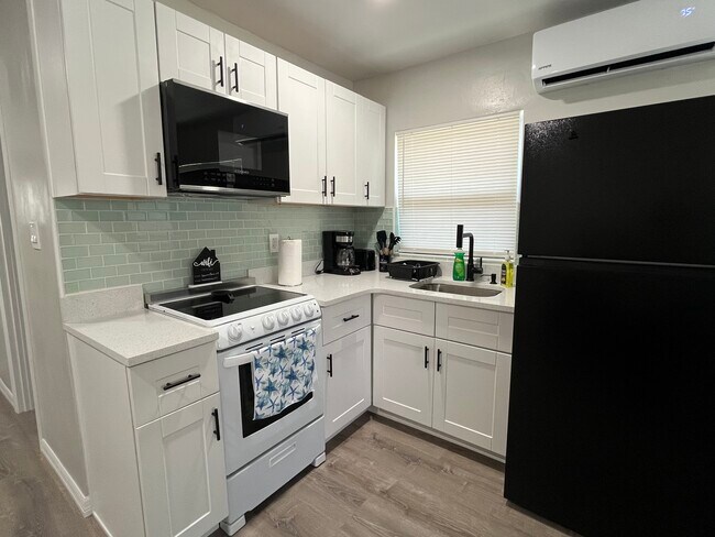 Foto del edificio - 612 17th Ave S