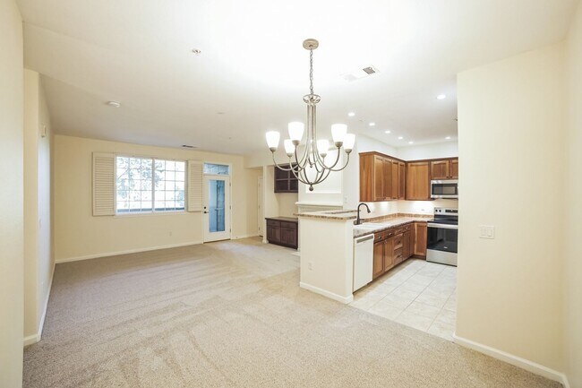 Foto del edificio - Charming 3BR Condo in Arvada
