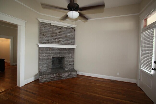 Building Photo - 2406 N Morgan St