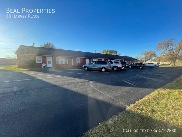 Primary Photo - 68 Harvey Pl