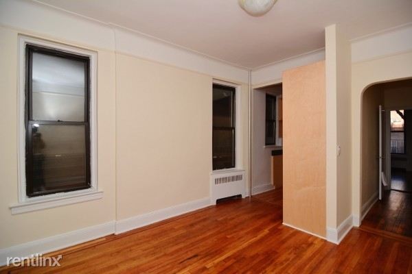 Building Photo - 1 br, 1 bath House - 123 E 82nd St