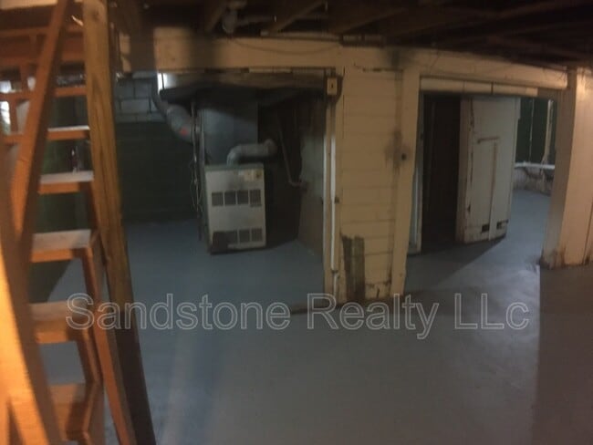 Building Photo - 428 Clinton Ave