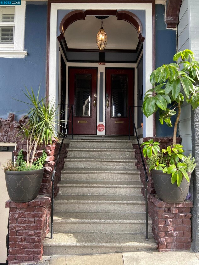Primary Photo - 1630 Hyde St