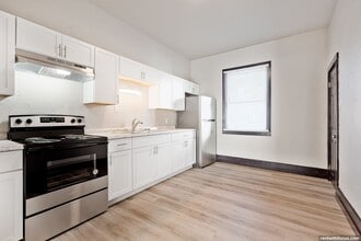 Building Photo - 803 N Broadway