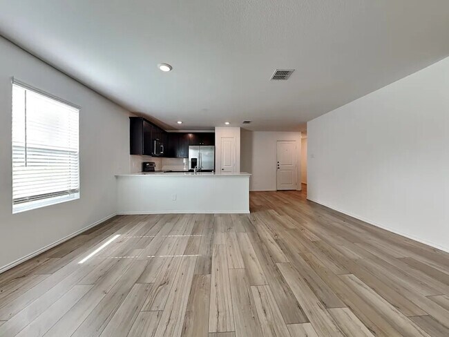 Foto del edificio - 10645 Sewell Cir