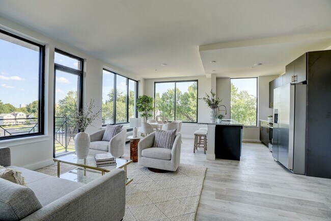 Interior Photo - The Modern