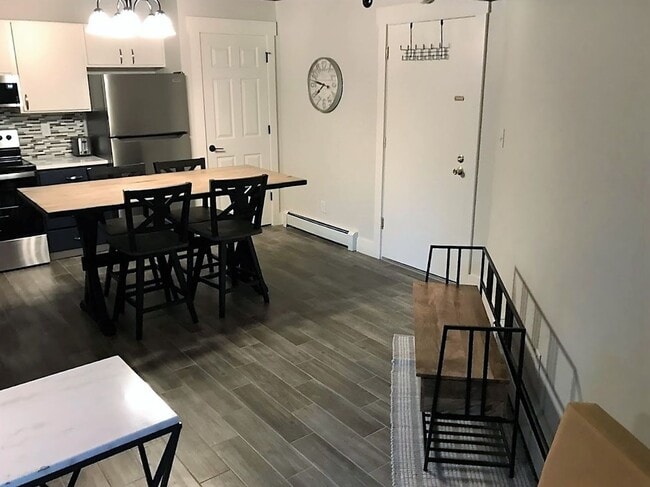 Building Photo - Long Term Rental- Treehouse E201