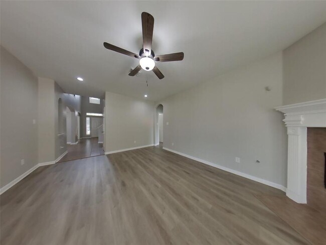 Foto del edificio - 6715 Starcroft Ct