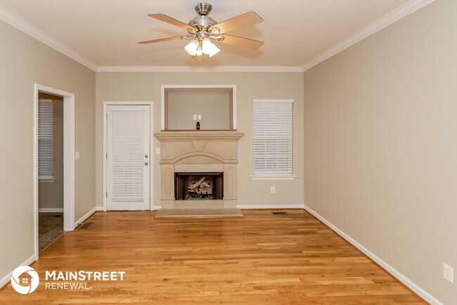 Foto del edificio - 30 Meadows Dr