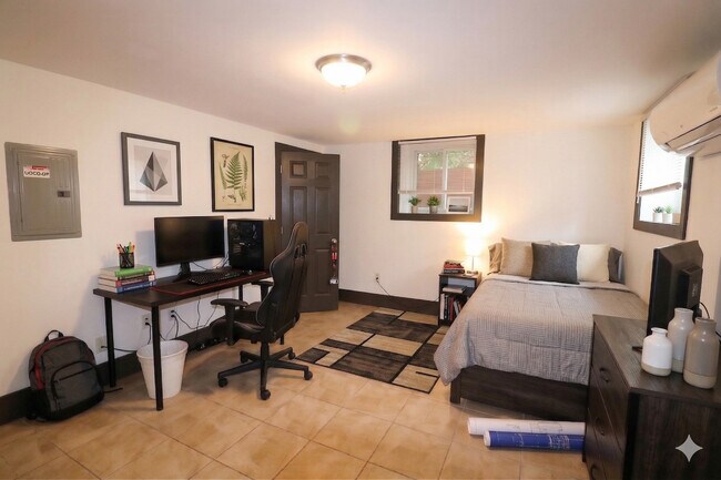 Foto del edificio - 2632 Eden Ave